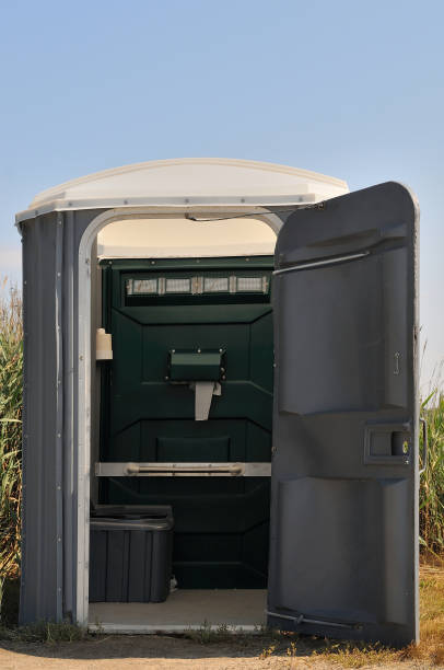 Best Construction site porta potty rental  in Cypress Quarters, FL