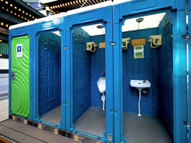 Best Portable bathroom rental  in Cypress Quarters, FL